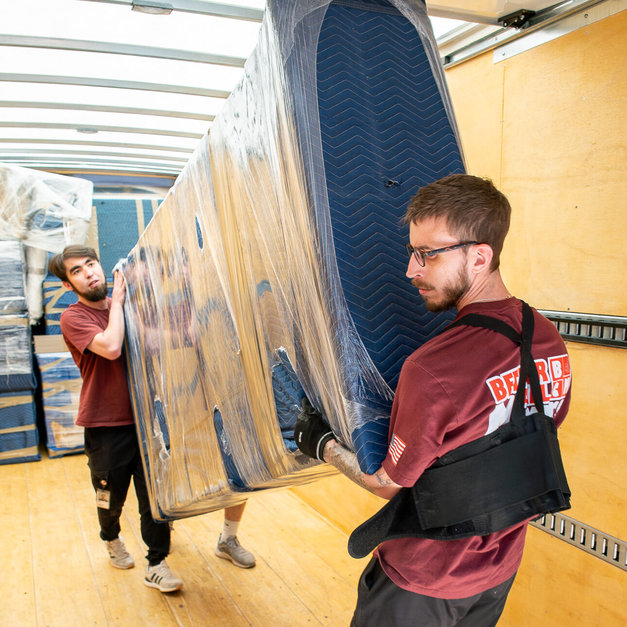 We simplify your move with seamless, efficient services.